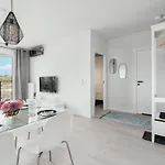 Stara Cegielnia Lake View Apartment By Renters Prestige